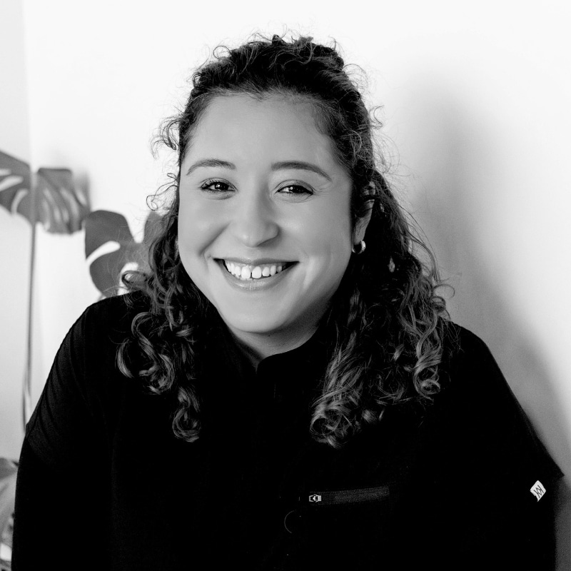 Gloria-dental-assistant-modern-smiles Gloria dental assistant